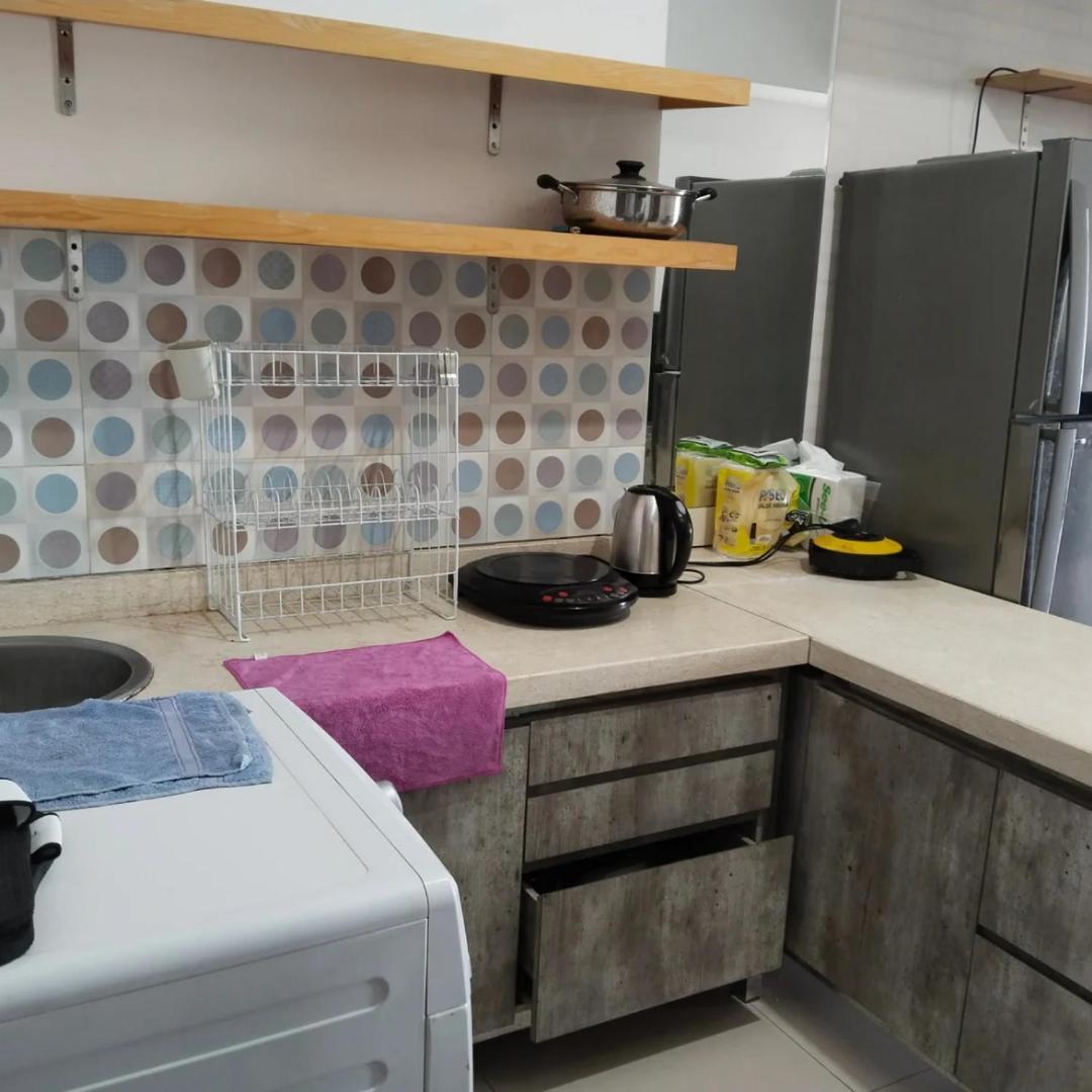Santi Room For Rent Surabaya Kültér fotó
